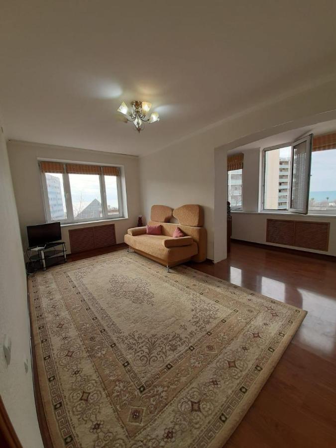 Flat at the seafront Lejlighed Aktau  Eksteriør billede